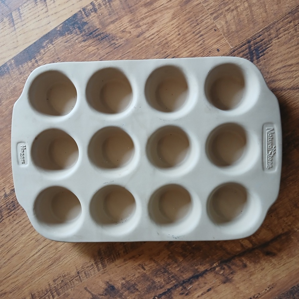 Haeger Pottery Natural Stone 12 Muffin / Cupcake Baker Premium Stoneware Baking